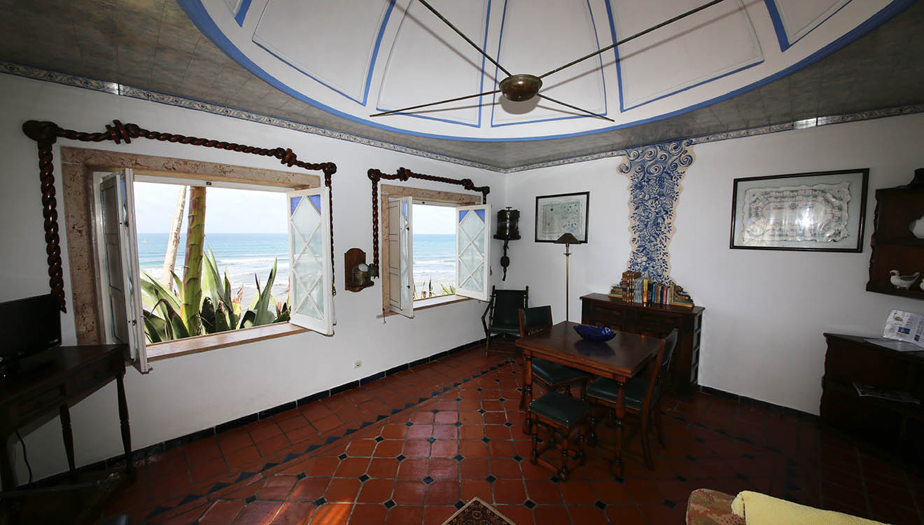 one of the courtyard villas - living room